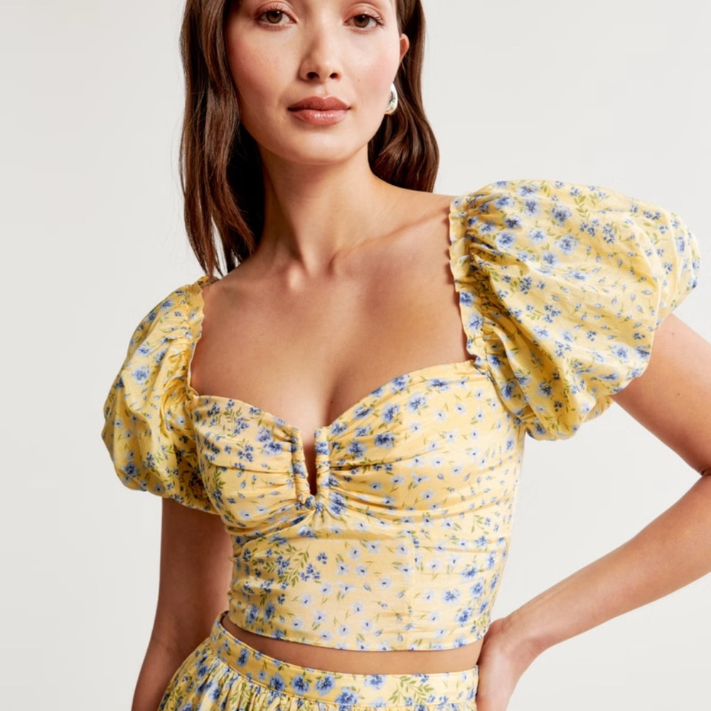 Abercrombie & Fitch Drama Puff Sleeve Sweetheart Set Top - Yellow Floral